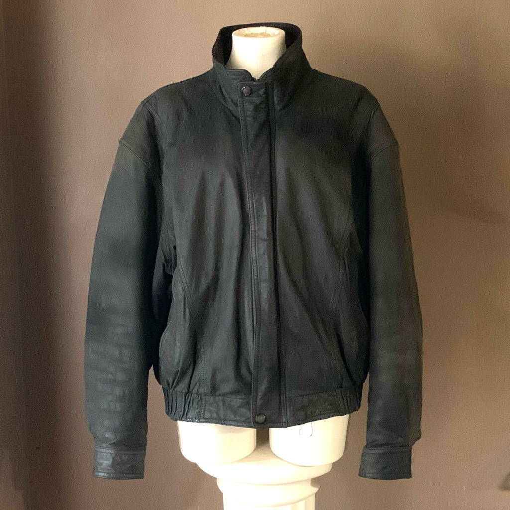 Expressions Worldwide Men’s Vintage Leather Jacket